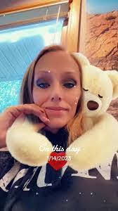 Amber Thurber's Instagram, Twitter & Facebook