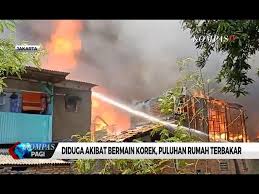 Buruk karena ini bisa jadi menandakan akan datangnya fitnah di kehidupan tetangga. Diduga Akibat Bermain Korek Puluhan Rumah Terbakar Youtube