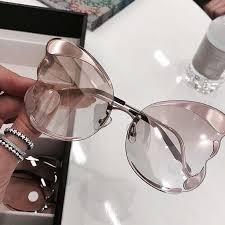 Shared By Joelle Find Images And Videos About Fashion Style And Summer On We Heart It The App To Get L Fashion Eye Glasses Retro Glasses Eye Wear Glasses