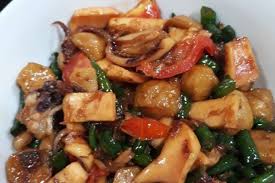 Besar harapan kami, olahan tumis peda cabe dan tomat hijau. Resep Cumi Cabai Hijau Untuk Inspirasi Menu Harian Keluargamu