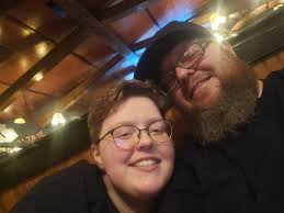 What are the team hunter benefit race details?