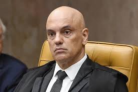 Conta de Alexandre de Moraes no X é desativada após multa à plataforma