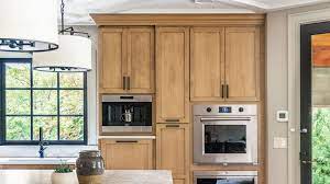 Hope you find them inspiring too! 10 Kitchen Paint Colors That Work With Oak Cabinets