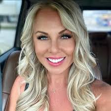 Tiffany Boehler's Instagram, Twitter & Facebook