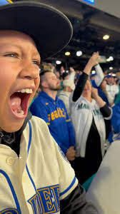 Introduction of new members in Real Seattle Mariners Fans group