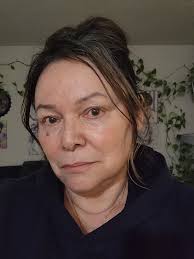 Need to stop filtering your pictures. You go missing, we looking for Miss  United Kingdom instead of bigfoot.