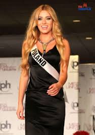 Reprezentowała polskę w konkursie miss universe 2012, kwalifikując się do czołowej szesnastki, jako pierwsza polka od 1989 roku. Miss Universe Poland 2012 Marcelina Zawadzka Glosujemy Tvregionalna24 Pl