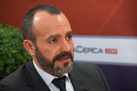 Check spelling or type a new query. Diego Gomez Un Buen Jurista Es Aquel Que Siempre Esta Pendiente De Lo Que Esta Sucediendo A Su Alrededor Noticias De Entrevistas Y Reportajes La Cerca
