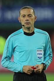 Anasayfa » spor » cüneyt çakır saçını kazıttı. Cuneyt Cakir Vikipedi