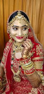 Madhuri Beauty Parlour in Radha Nagar-Nalasopara East,Mumbai