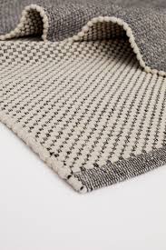 Gemusterter Baumwollteppich Naturweiss Schwarz H M Home H M De Baumwollteppiche Teppich Stoff Teppich