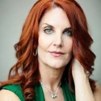 Renee Mitchell's Instagram, Twitter & Facebook