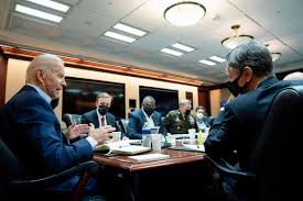 Joe biden appears to have fallen asleep during a meeting with the prime minister of israel. 6fwcik9xuz Lmm