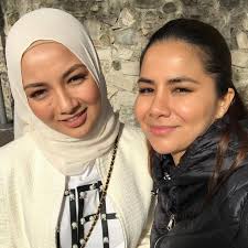 03.09.2013 · noor neelofa mohd noor (born 10 february 1989) is a malaysian actress, television presenter, commercial model and entrepreneur. 6 Potret Kebersamaan Noor Nabila Dan Neelofa Sang Kakak Artis Malaysia Hot Liputan6 Com