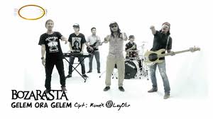 Download lagu jaran goyang mp3 dapat kamu download secara gratis di metrolagu. Vita Alvia Feat Rapx Jaran Goyang Official Music Video House Mix Ver Youtube