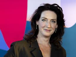 De moeder van Elton John was een feeks