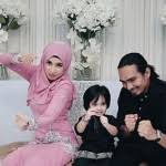 Kekekekeke yah (yg sebenar) sentiasa mengekori kan. Izreen Azminda Akui Selesa Berkawan Dengan Bekas Suami
