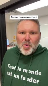 Jonathan Robinette's Instagram, Twitter & Facebook