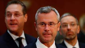 Zwei wochen vor der nationalratswahl in österreich hat die extrem rechte fpö norbert hofer zum neuen parteivorsitzenden gewählt. Der Neue Fpo Chef Steht In Straches Schuld Politik Sz De