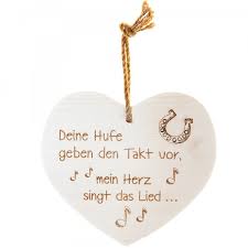 То, что я люблю, das wird verderben. Vintage Herz Deine Hufe Geben Den Takt Vor Vintage Herzen Bestuckungen Displays Bestuckungen Spruchreif Geschenke De