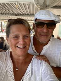 This music video was filmed in Calpe & the little boy is a local boy