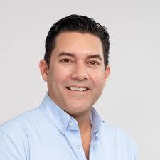 Esteban Fortin's Instagram, Twitter & Facebook