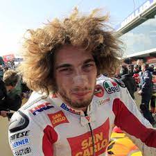 Italian rider marco simoncelli died of chest, head and neck. Marco Simoncelli Der Fruhe Tod Eines Motorrad Rebells