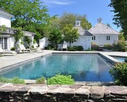 Like The Connection Of Three Buildings Love The Pool The Pergola And The Landscaping Around The Pier And Be Pool Houses Pool House Interiors Beautiful Pools