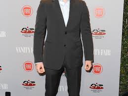 How @chrisevans & @asp are helping young people get interested in learning more about their elected. Chris Evans Bereit Fur Frau Und Kinder Bunte De