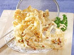 Jom kita buat rempeyek kacang tanah daripada resepi rempeyek kacang tanah. Javanese Savory Snack Rempeyek Takes Snacking To The Whole New Level Kitchenesia