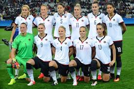 Retrouvez tous les scores de football en live des matchs allemands. Euro Feminin 2017 Le Rendez Vous De La Creme Du Football Europeen Conseils D Experts Fnac