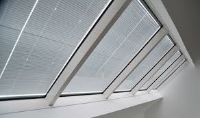 Der innovative sonnenschutz im scheibenzwischenraum. Isolierglas Mit Jalousie Innen Caleoglas Premium Glas Fur Innen Und Aussen
