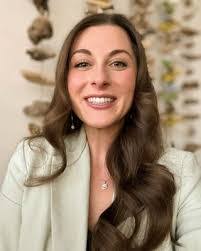 Nina Dunn's Instagram, Twitter & Facebook