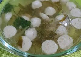 Masak sasop sayur asin / sayur sop is an indonesian vegetable soup prepared from vegetables in chicken or beef broth. Cara Membuat Sayur Asin Kuah Bakso Ayam Kekinian Resep Masakan Bunda