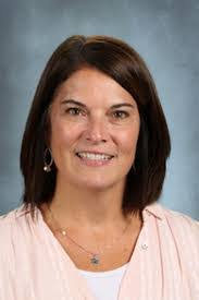 Leslie Hazelwood's Instagram, Twitter & Facebook