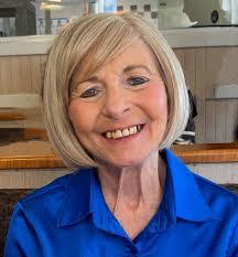 Alice Raines's Instagram, Twitter & Facebook