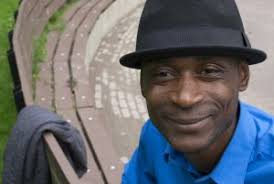 Verhalenhuis Belvédère » Tours: poëzietour Katendrecht met Ishmail Kamara