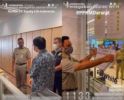 Sebaiknya tanyalah masalah seputar pekerjaan kantor. Anies Tutup 2 Kantor Di Gedung Tinggi Karena Langgar Ppkm