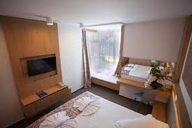 In primul rând nu știu cu ce sa încep. Complex Hotelier Steaua De Mare Hotel Delfinul Eforie Nord Updated 2021 Prices