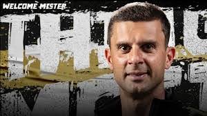 Luis Abrams's Instagram, Twitter & Facebook