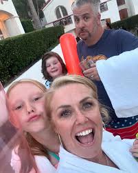 Carrie Berkman Lewis 👸🏼🏡 (@berkslewis) • Instagram photos and videos