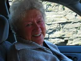 Aileen Monica “Micky” Boulter Hewson (1929-2022): homenaje de Find a Grave