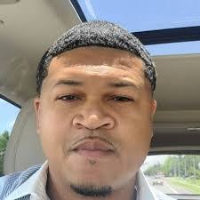 Chris Mcfarlane's Instagram, Twitter & Facebook