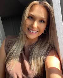 Sir, I'm sorry to bother you, but I've been trying to reach you for days. I  just wanted to say "hello" to brighten my day. 🥺❤️