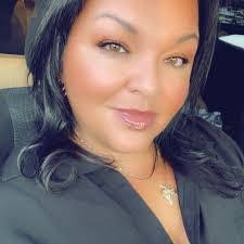 Eric Hatchett's Instagram, Twitter & Facebook