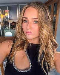 Hollie Wilson's Instagram, Twitter & Facebook