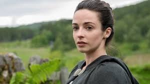 Why Outlander Is Recasting Jenny Murray For Season 7