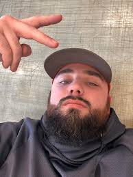 Drinks most nights and weekends Them “She looks so happy!” Wakes at 4:45am  to priorities fitness Also them “She won't be able to sustain that. It's  ridiculous”. 128 days later. 5 days