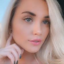 Victoria Acker (victoriaaacker)