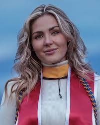 Jennifer Ericksen's Instagram, Twitter & Facebook